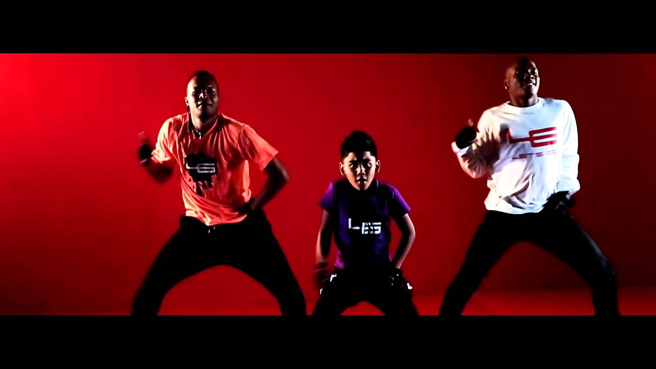 Real Phantom - Bailalo Sweet (video oficial)