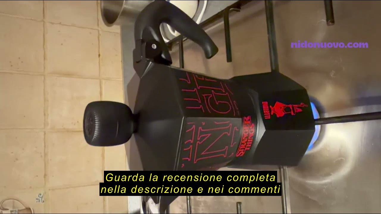Recensione del Bialetti Moka Express Stranger Things 3 Tazze, Pomolo Musicale con ricarica USB C, No