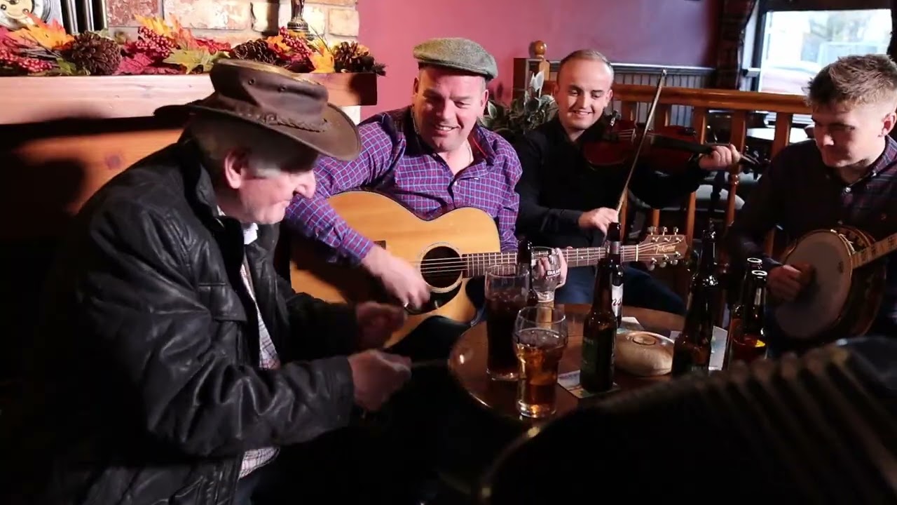 Paul Kelly & The Low Flying Ducks Never Fall In Love Lads