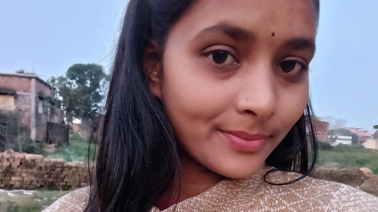Hum or meri mummy dono saath mai khet me kaam kr rahe hai|@Preetyvlogs011| watching for full video 