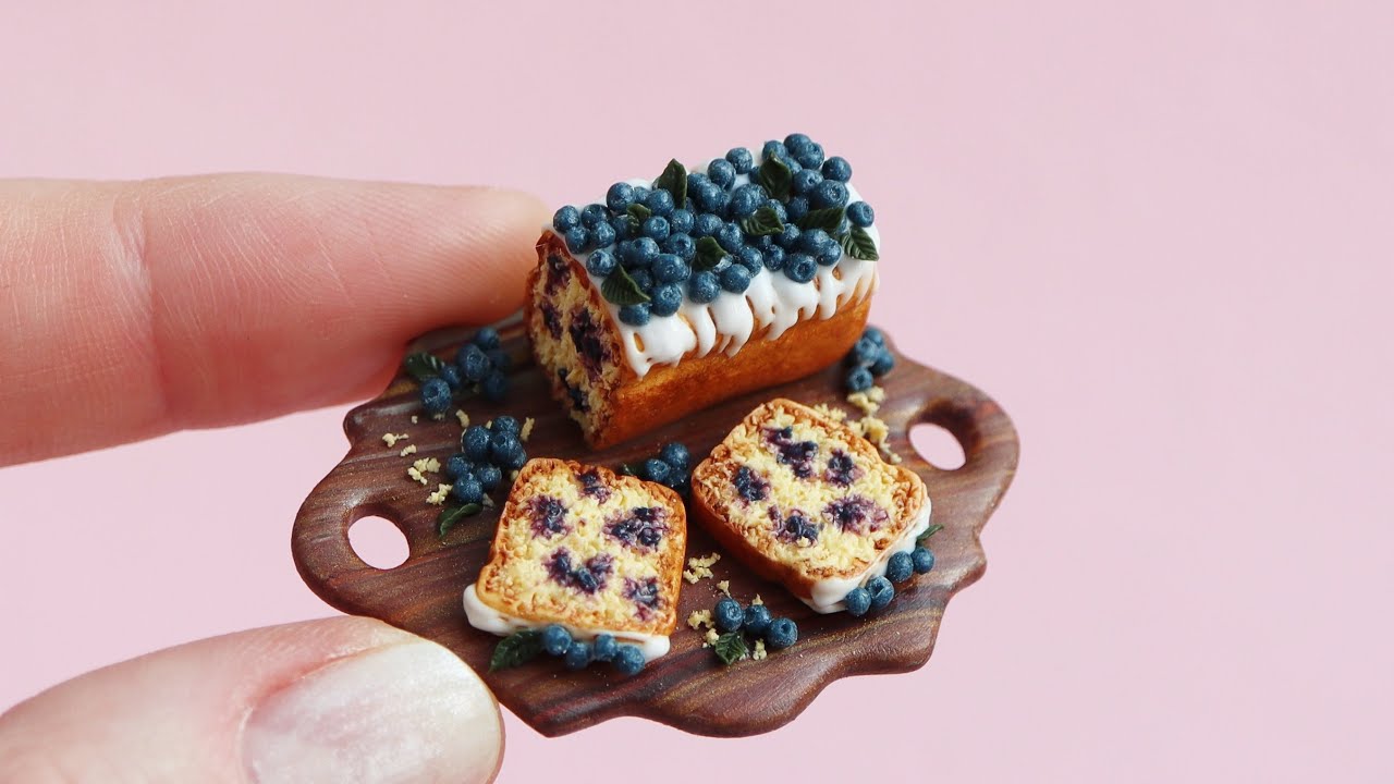 Miniature blueberry cupcake🫐Polymer clay