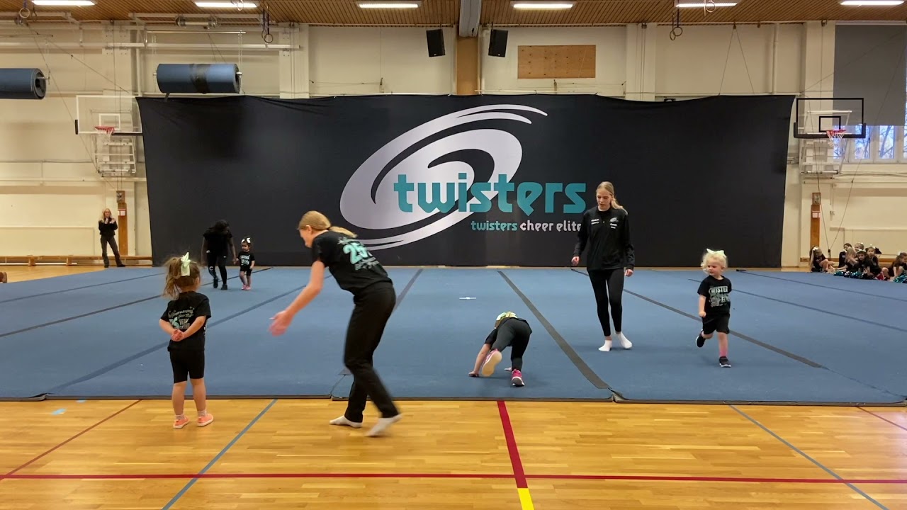 Juluppvisning 2021 - Barnlag 4