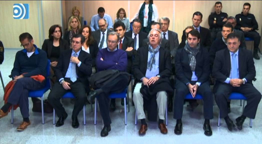 La infanta Cristina y Urdangarín escuchan en el banquillo los cargos que se les imputan
