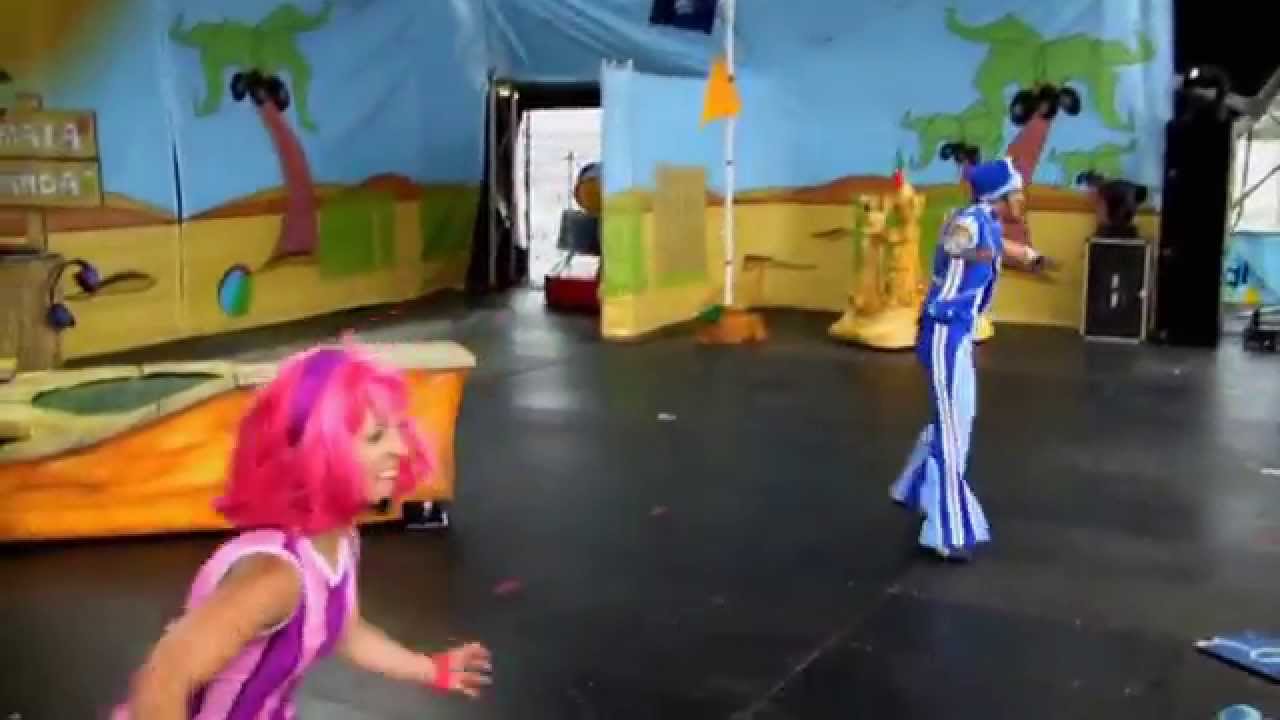 Lazy Town - Bing Bang (en vivo en el Festival Panda)