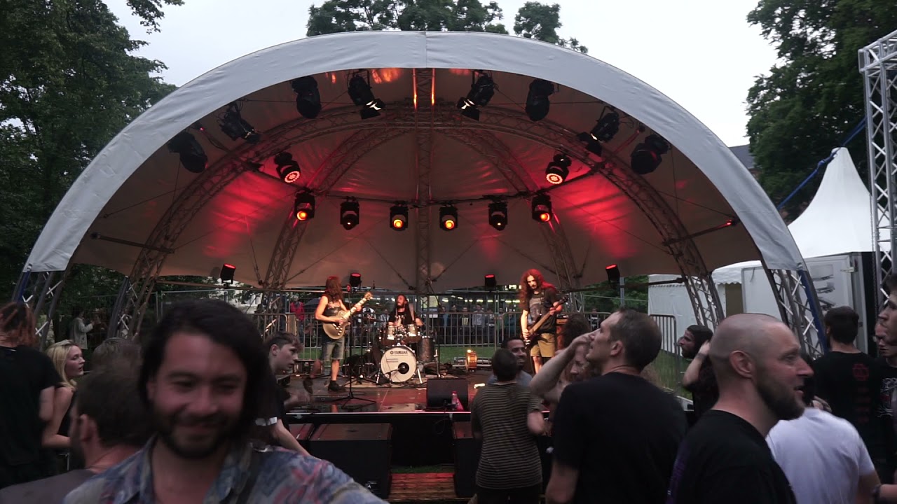 Hedvig - Pleasure is Pain (live @ Freiburg Stimmt Ein)