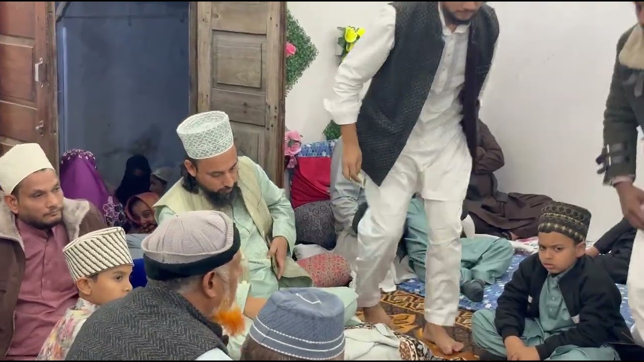 Ataa ho Faize Ruhani Mohiyuddin Jilani by Shahideen Sabri at Khanqah-E-Chishtiya Nizamiya Mandal 