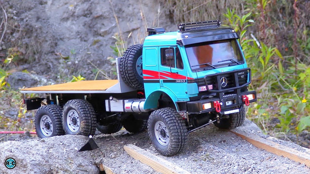 Mercedes Benz 3853 6x6 RC Crawler Truck on Cross RC MC6 Base
