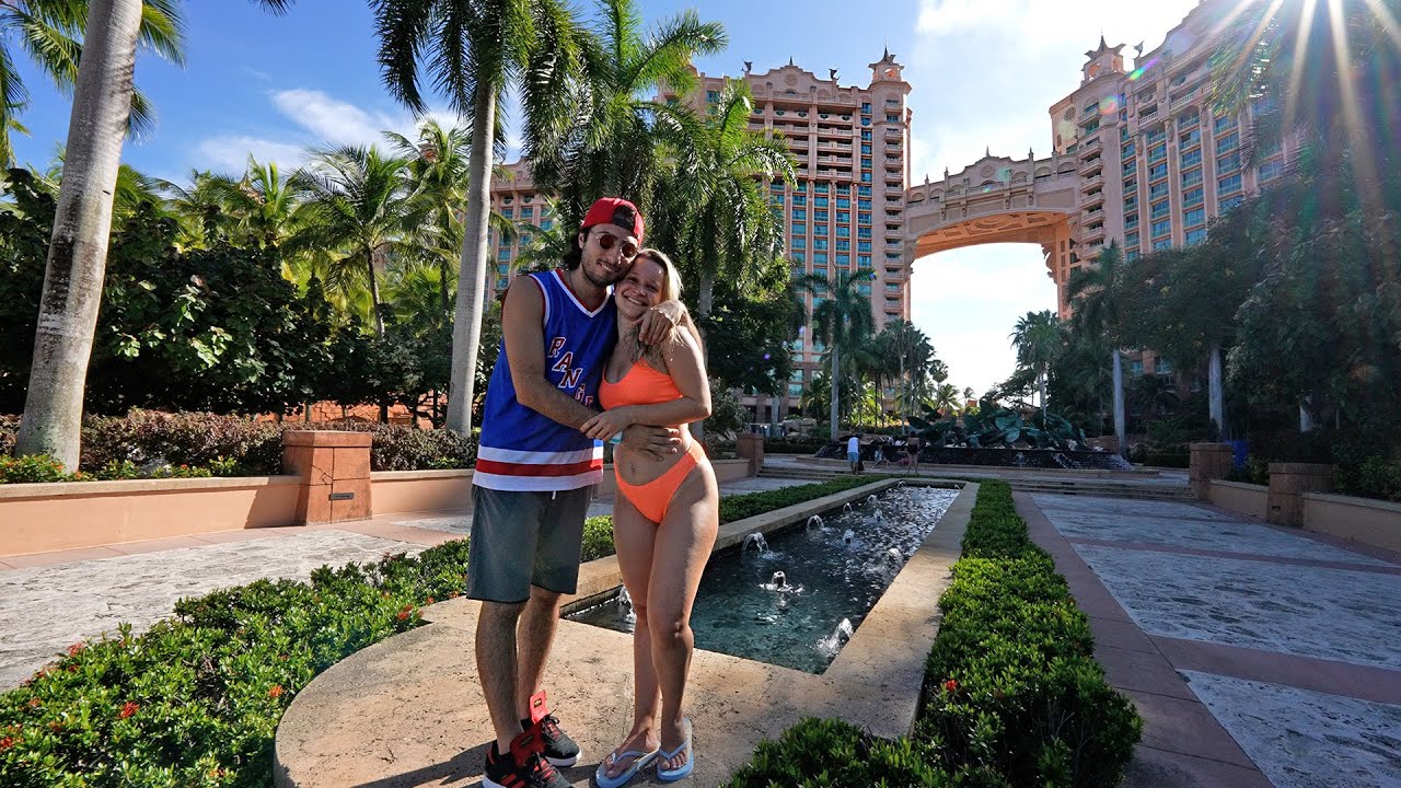Inside Atlantis Paradise Island! (an INCREDIBLE casino resort in the Bahamas)