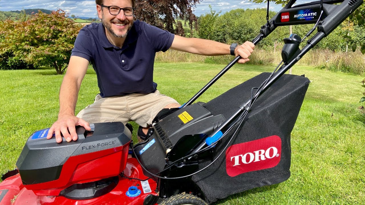 Toro 55cm Flex-Force Lawn Mower Review: Testing it on our smallholding
