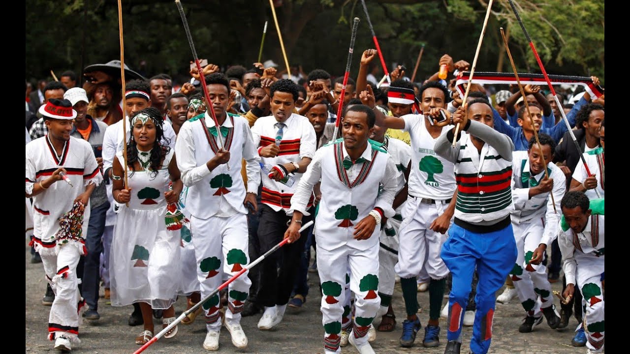 uumataa oromo hundaa keessa bagaa ayyaana irreecha ittin siin ga,e