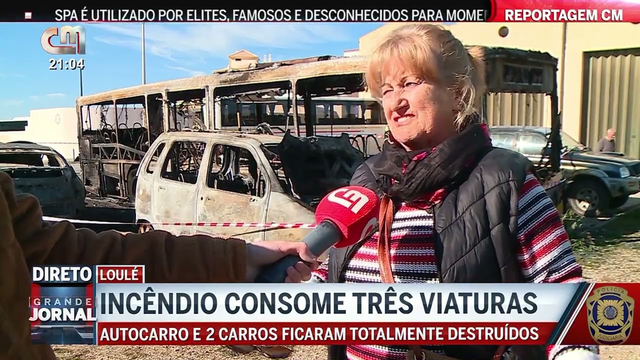 Peça - Fogo consome viaturas em Loulé