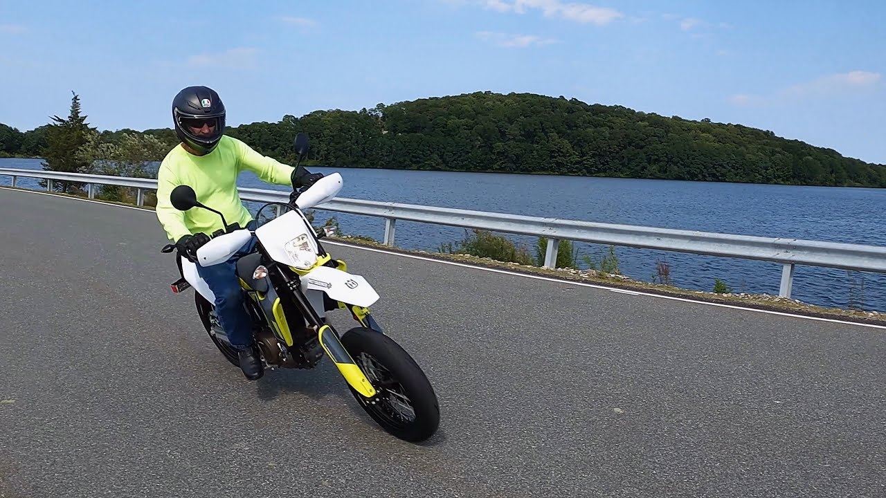 🟡FLY BY HUSQVARNA 701 SUPERMOTO | STOCK EXHAUST