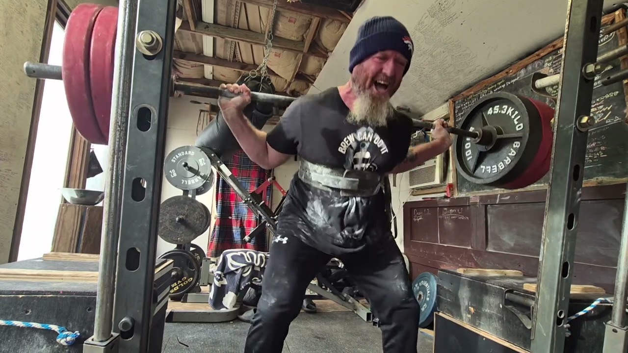 Week 5 day 1 squat 80%(485) 3 set of 3 #powerlifting  # squats
