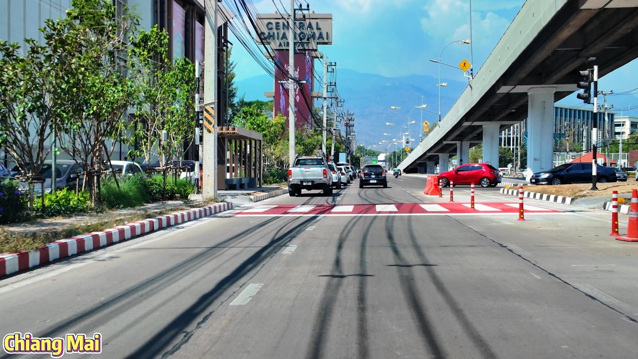 🇹🇭 Driving Through Chiang Mai 🇹🇭 What Everyday Streets in Thailand Really Look Like
