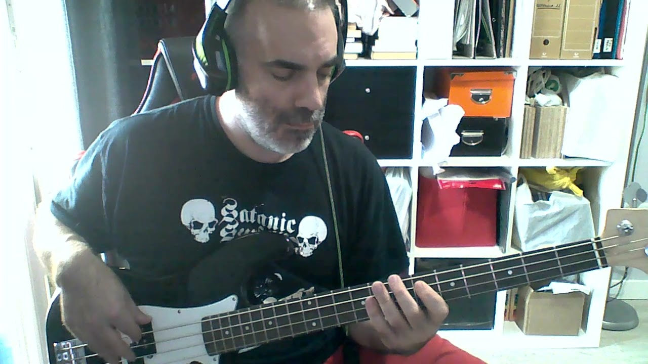 CHiPs theme season 1 intro+outro (John Parker) - BASS COVER