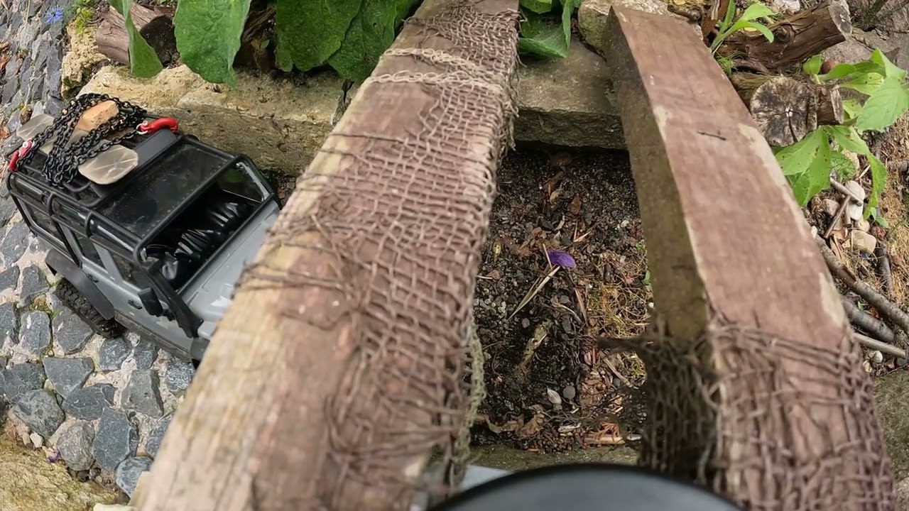 TRX 4m Aug24 Garten Strecke