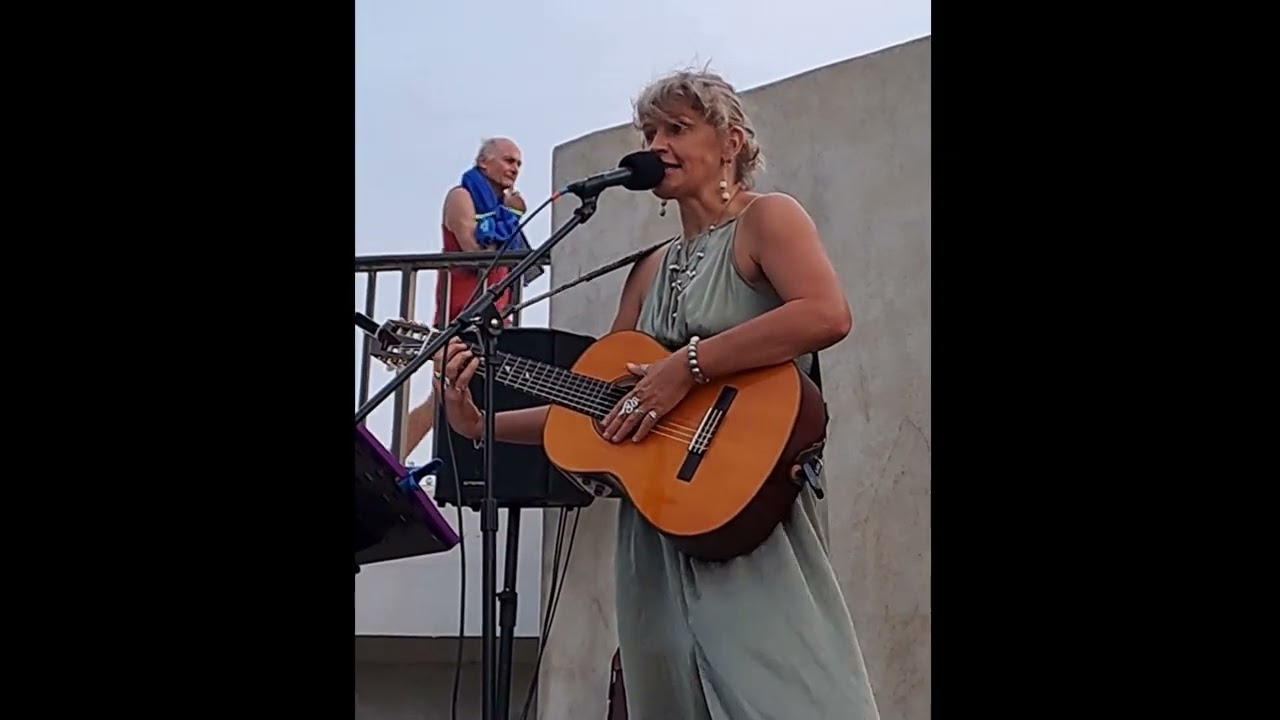 Cécile Aimée concert à la plage Septembre 2025 Merci