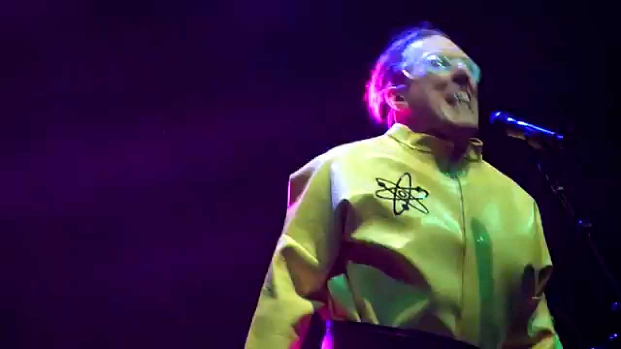 Weird Al Yankovic - Dare To Be Stupid - Hammersmith Apollo, London - October 2015