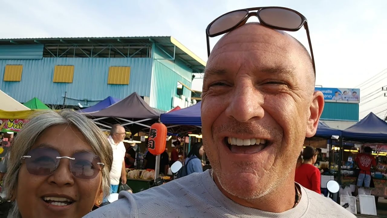 Sehr beliebter Tuesday Market Hua Hin - Must see in Hua Hin