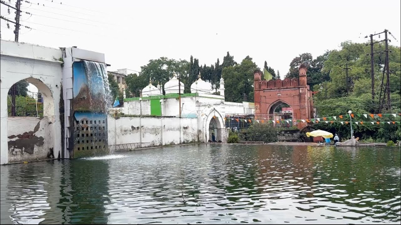 Aurangabad ki panchakki dargah me hue zinda karamat baba huzur ne pani ko diya hukum pani chl pada😱