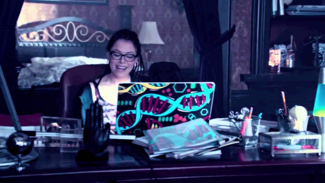 She Keeps Me Warm | Sarah & Cosima