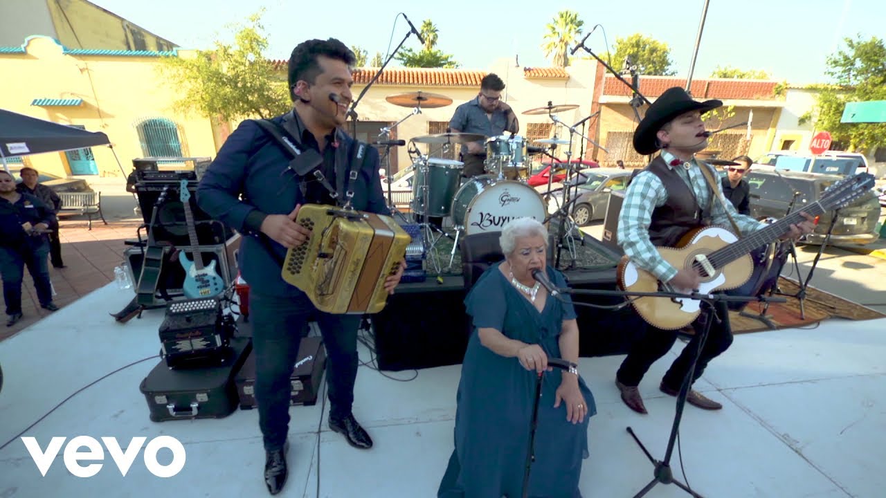 Los Nietos De Terán, La Abuela Irma Silva - Ojitos Verdes (En Vivo Desde Gral. Terán, N.L.)
