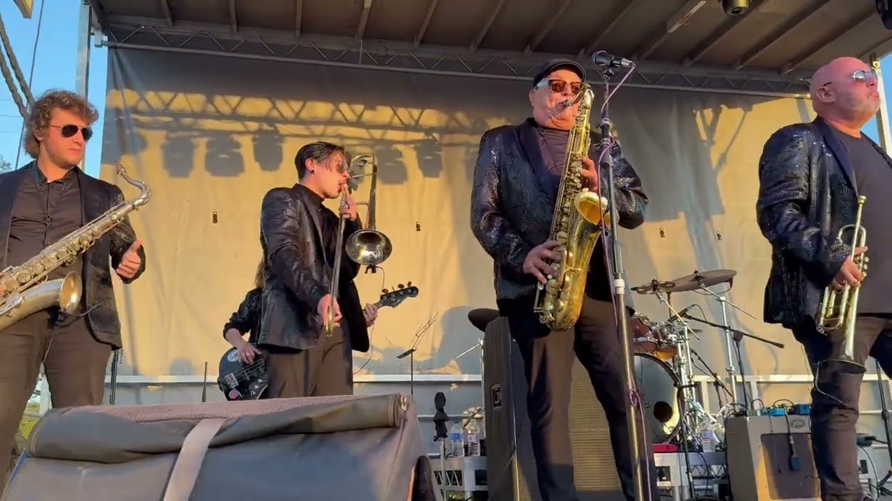 Seafood & Music Festivals in Sarasota FLอาหารทะเล และดนตรี ที่ ชาราโชตา รัถฟลอริดา