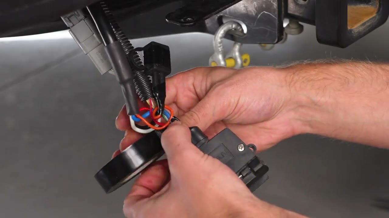 HOW TO INSTALL THE REDARC TOW-PRO LINK | ELECTRIC TRAILER BRAKE CONTROLLER INSTALL GUIDE ANZ