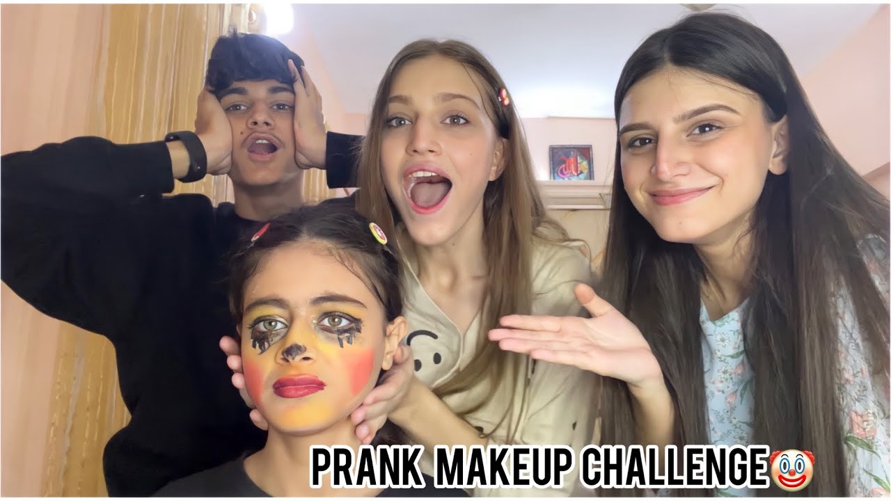 FUNNIEST MAKEUP CHALLENGE💄🫠||ZOYA KE SATH PRANK HO GAYA😂||Zolish Vlog