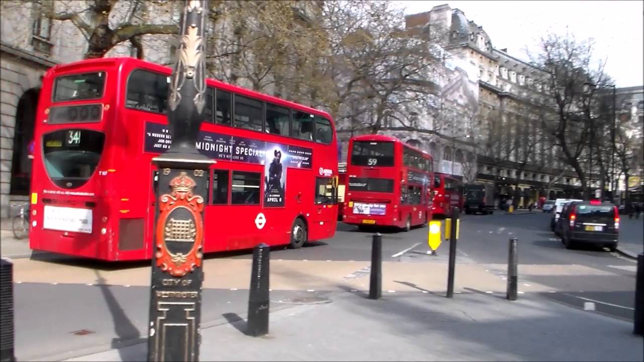 Buses at Aldwych 08/04/2016