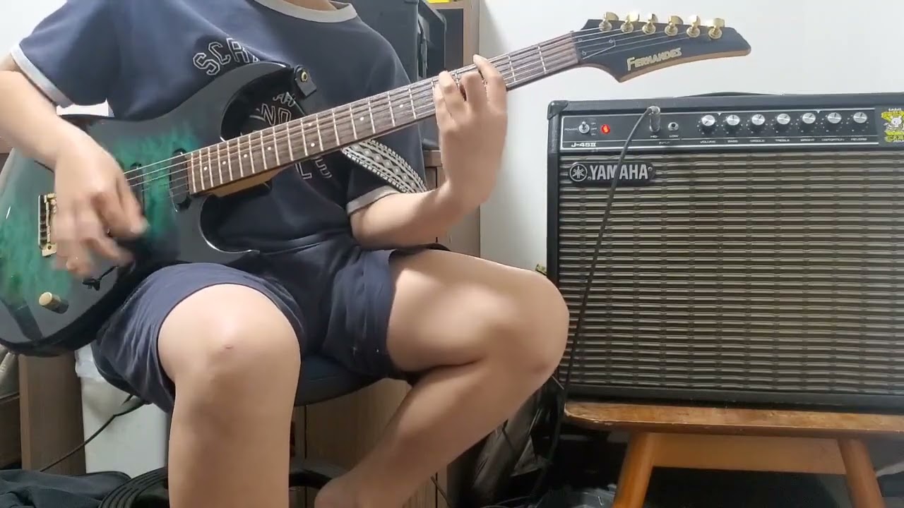 弾いてみた　ヤバいTシャツ屋さん「かわE」