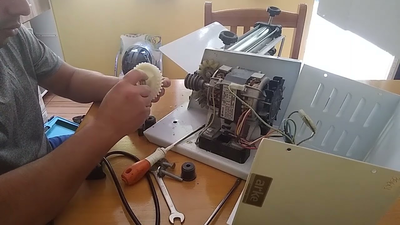 como trocar a engrenagem da laminadora arke.eu mesmo consertei