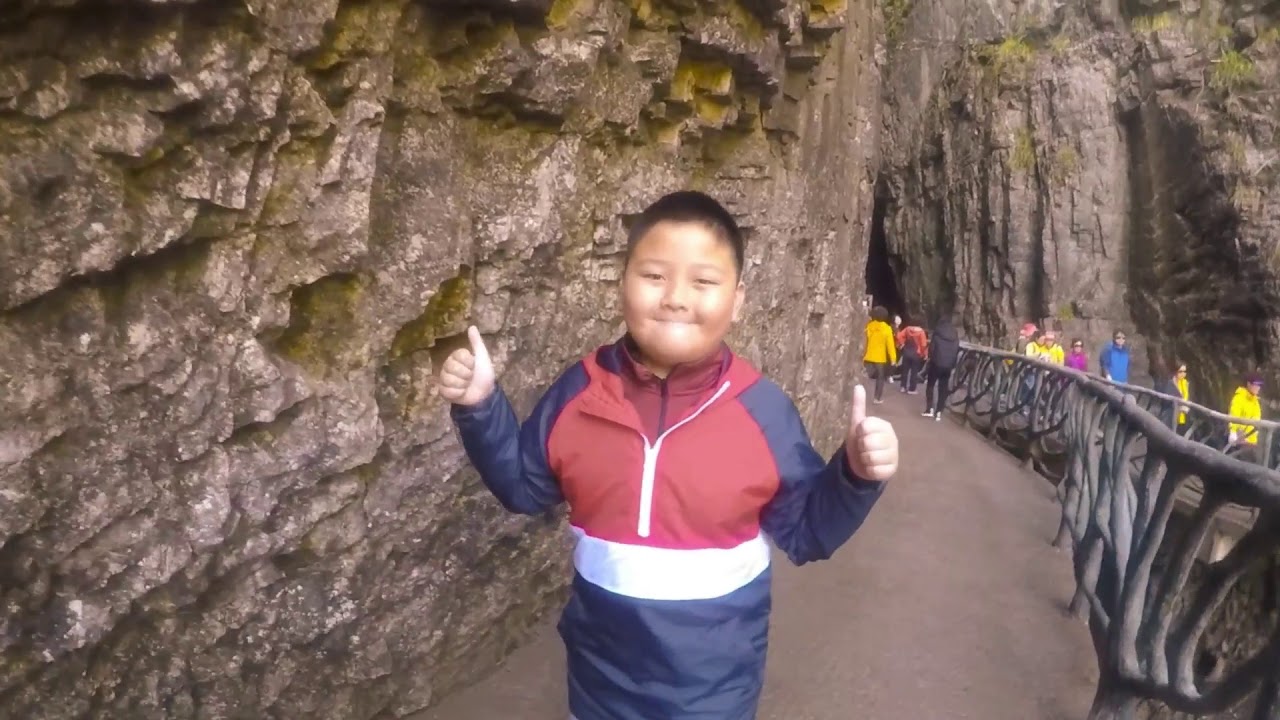 Tianzishan Cable & Glass Bridge in Zhangjiajie China 2017