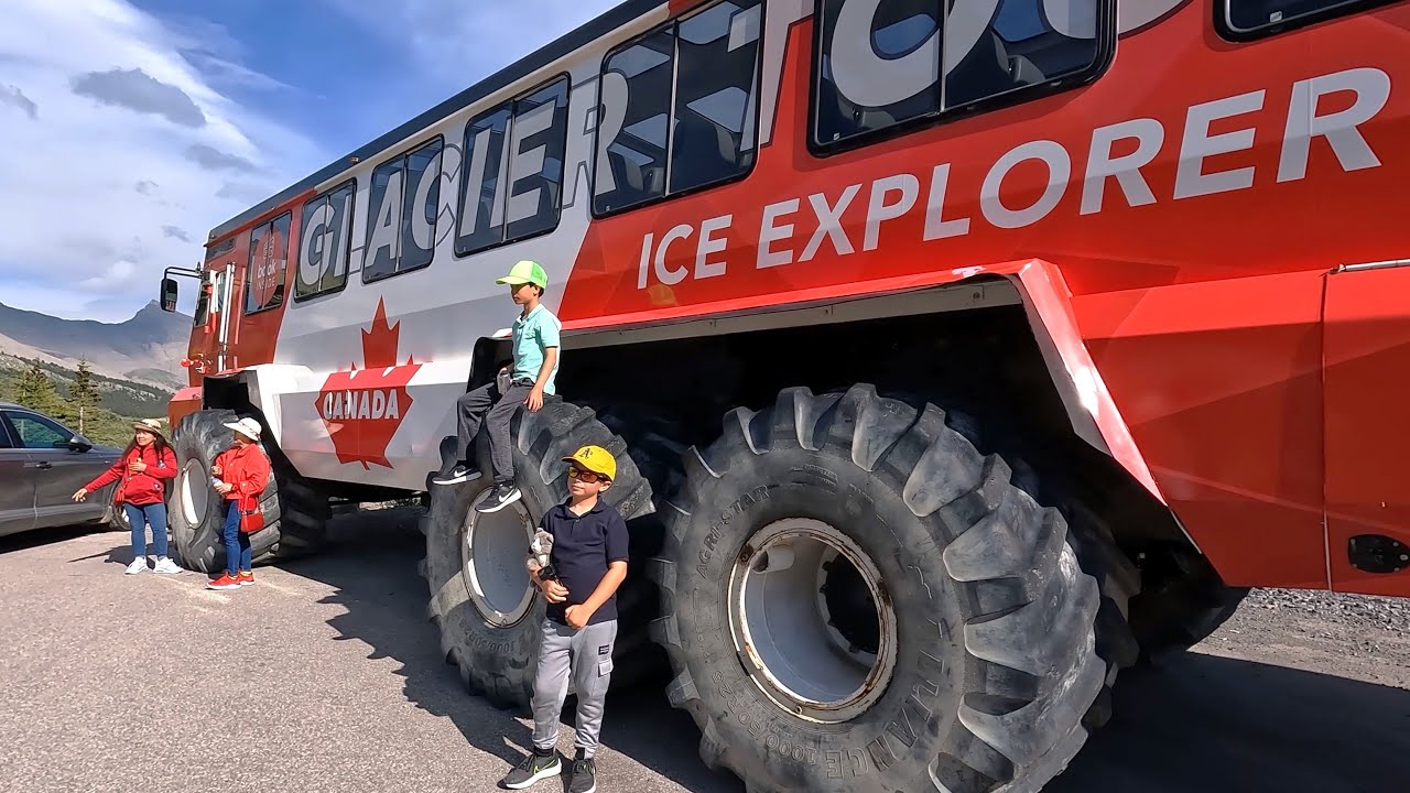 Monster Bus Ice Explorer | Athabasca Glacier | Columbia Icefield Skywalk