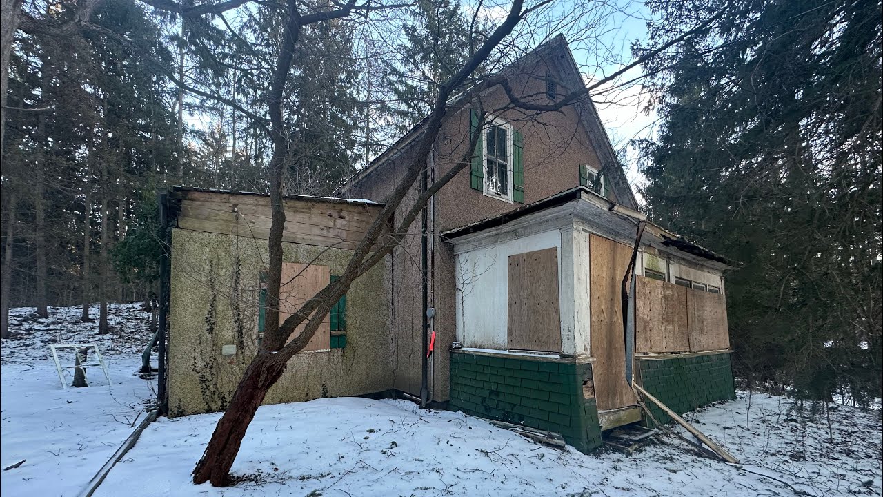 Creepy ABANDONED 1800s house discovered in the woods **What happened here??**