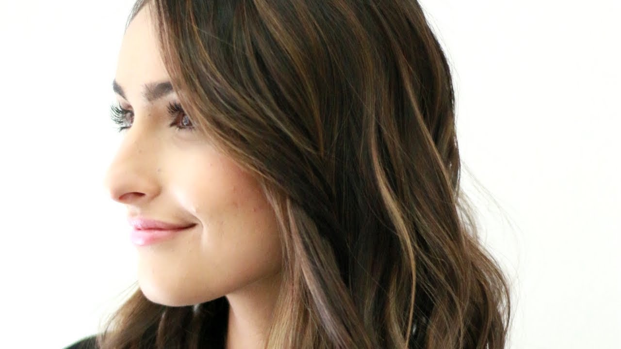 Brunette Sombre // Summer Hair Color // Balayage Style Teased Highlights // Daniella Benita