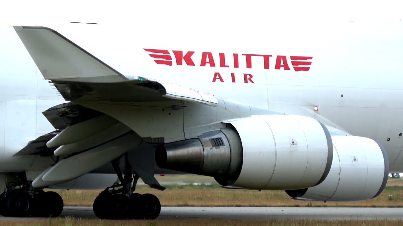 17 Minutes Kalitta Air Boeing 747 part of the fleet Landing, Taxiing, Take Off Leipzig Halle Airport