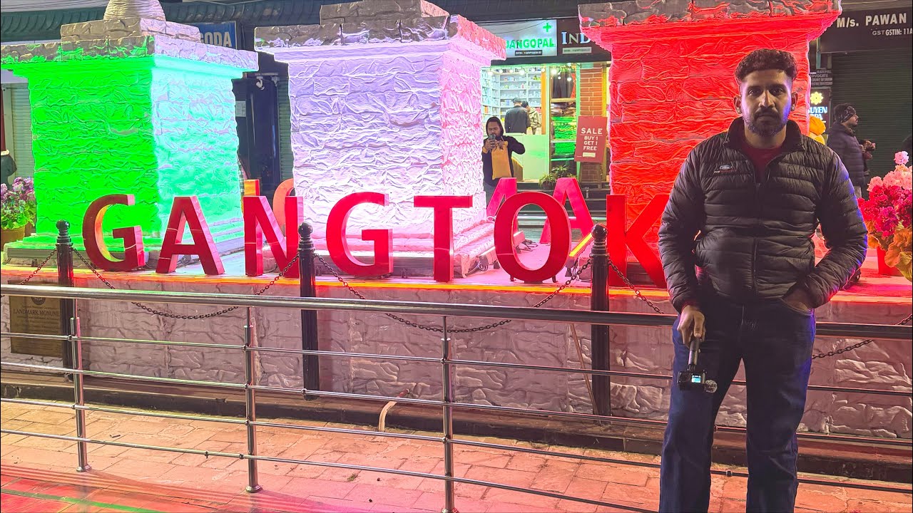 Gangtok MG Road di kari sair.