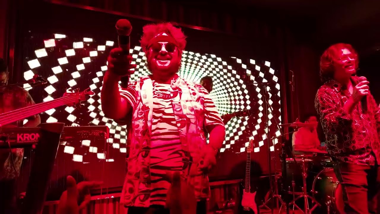 Halud Pakhi - Cactuss Live @ Hard Rock Cafe, Kolkata