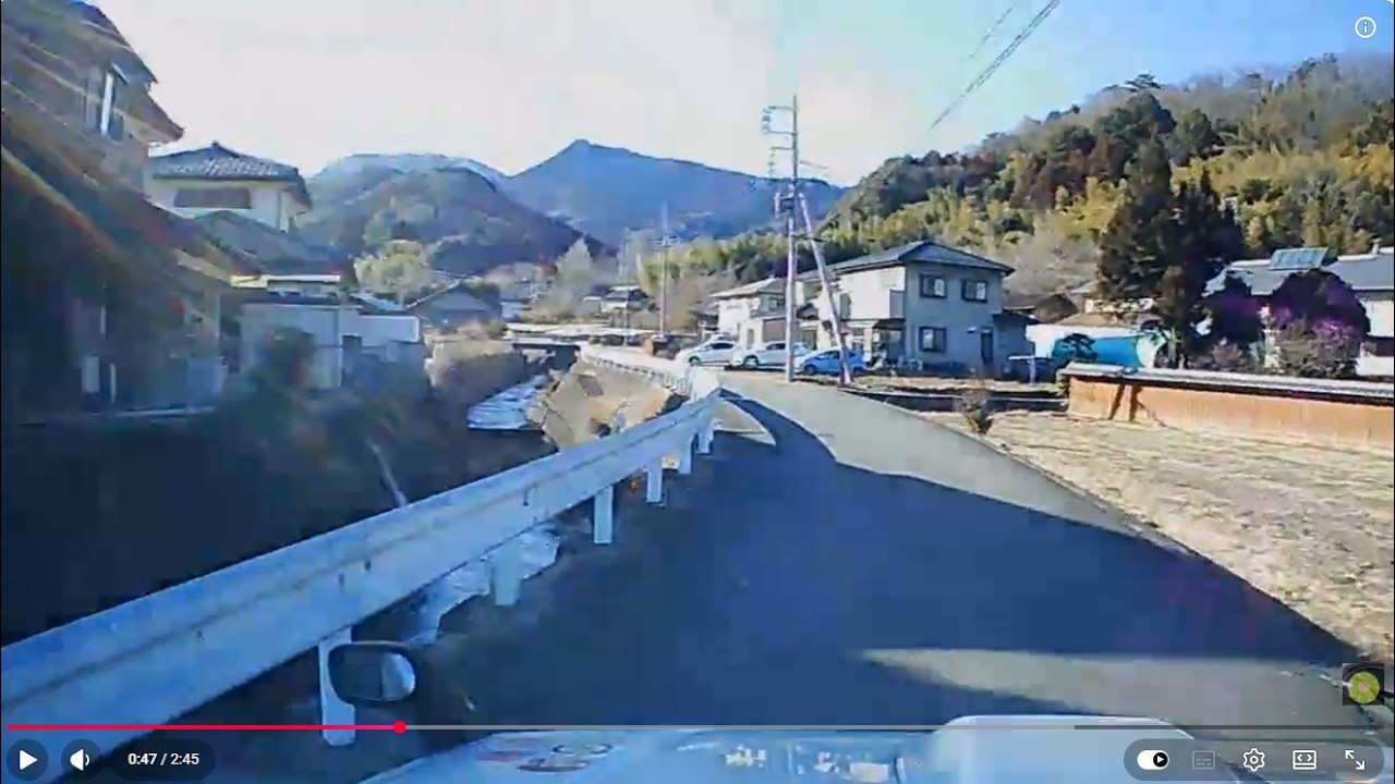 259.山道～氷の川沿い1～すれ違いのオジサンにご挨拶～スーパーの帰り笑～。群馬帝国の日常劇場。中華激安ドラレコ。たまに米軍ラジオON。群馬の車窓から