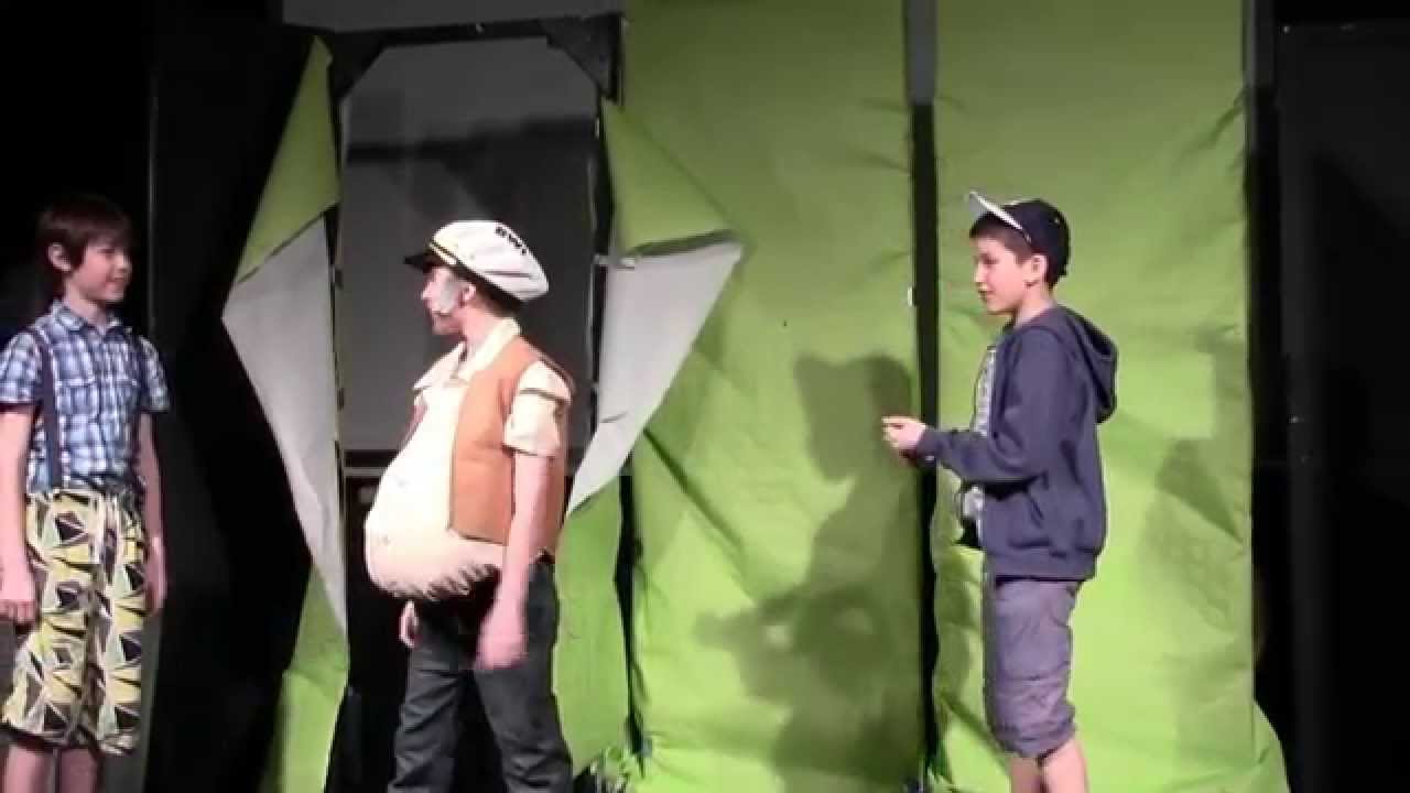 Revy 2015 Otto er et næsehorn