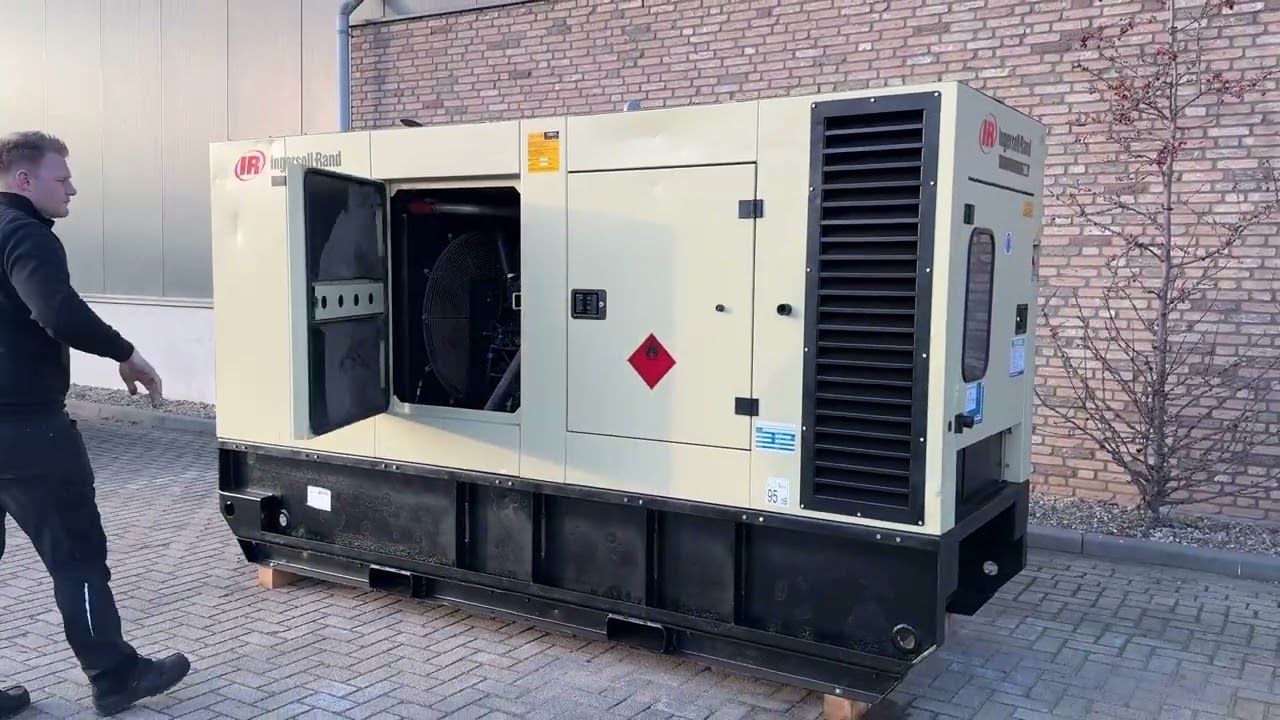Ingersoll Rand G160 John Deere Leroy Somer 165 kVA Silent Rental generatorset stocknr 6730