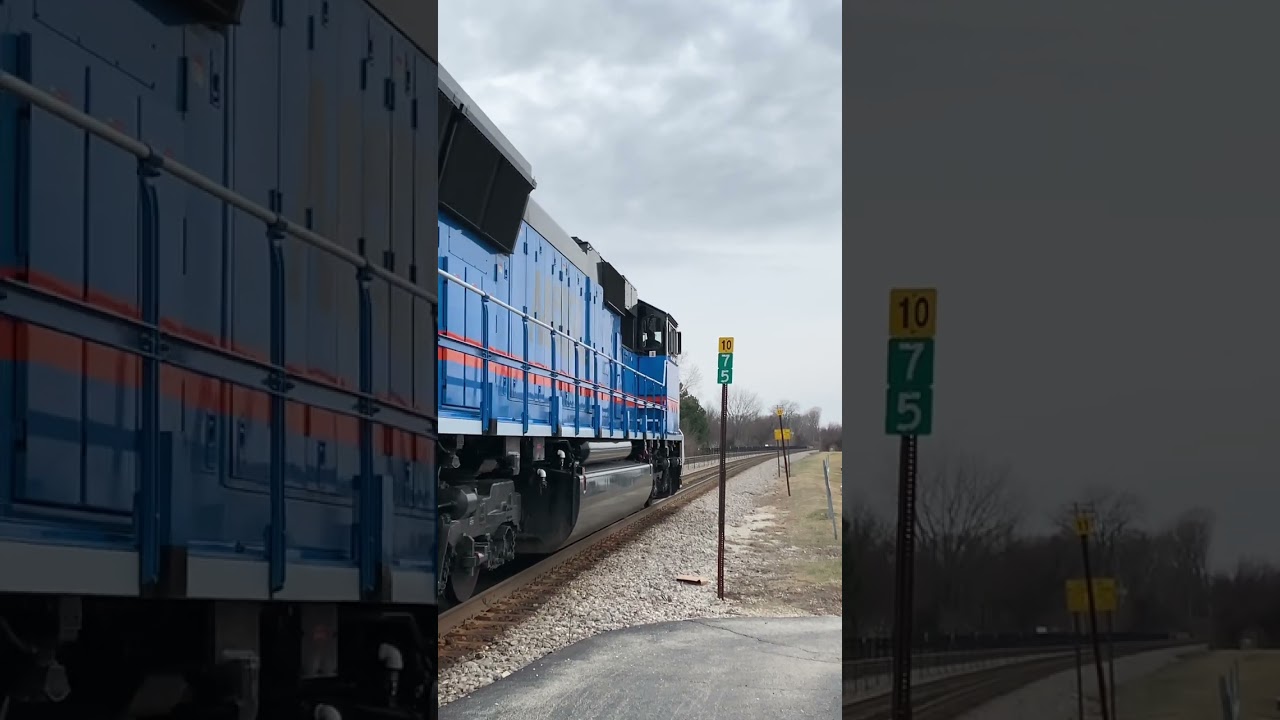 #metra #railfan #hornsalute #sd70mach   #greatengineer