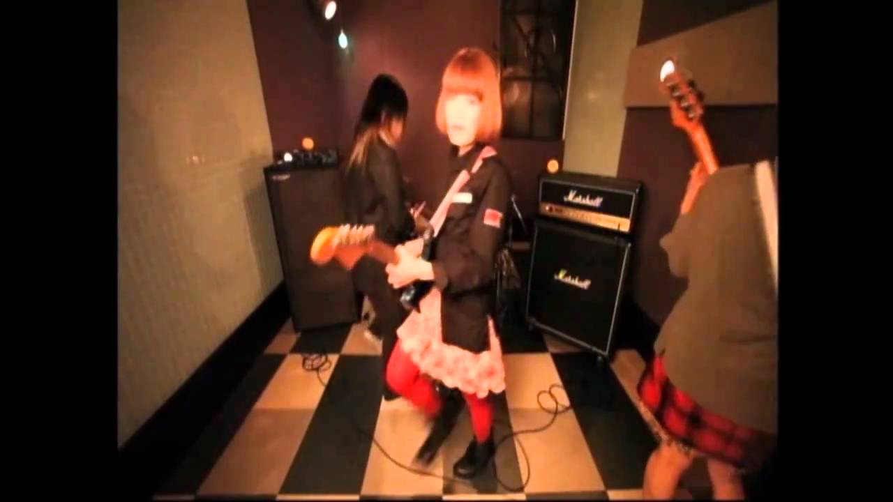 つしまみれ「グレープフルーツガール」