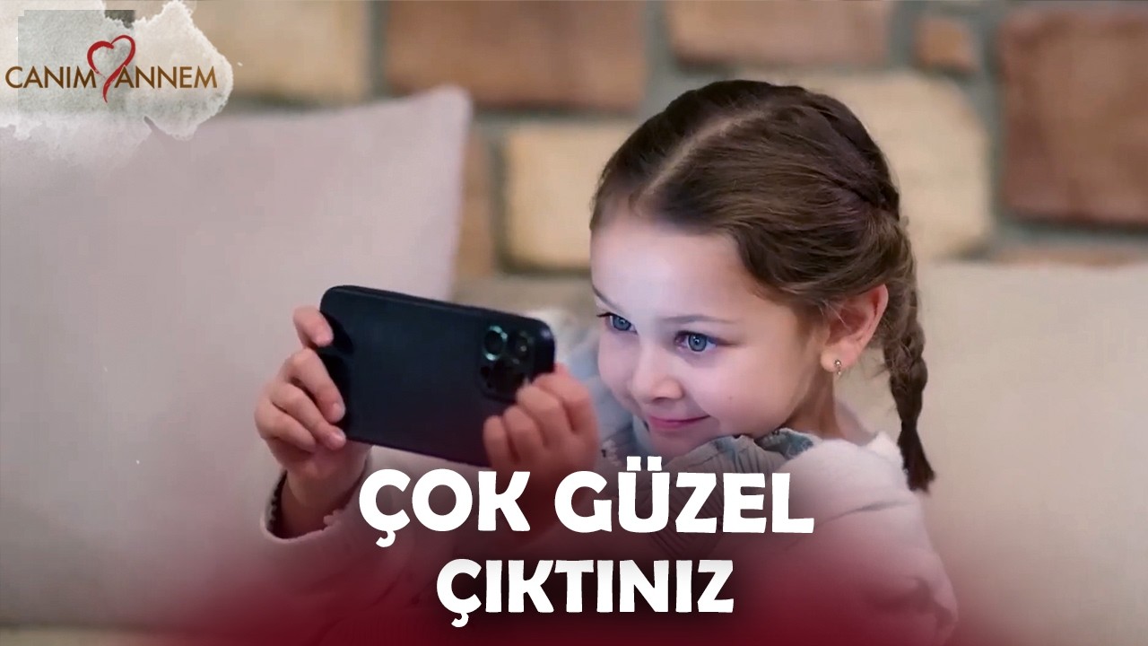 Benim için gülün 😊🌸- Canım Annem