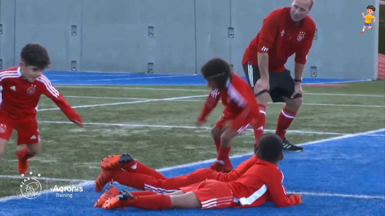 AFC Ajax - u8 & u9 - Fun  Game & Coordination, Speed, Decision Making, Agility