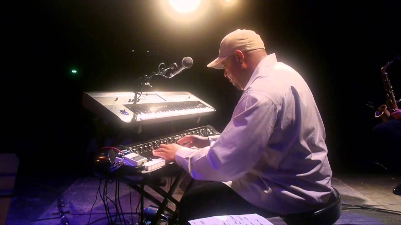 Frank McComb & The CIV Soul Band 2014 : 
