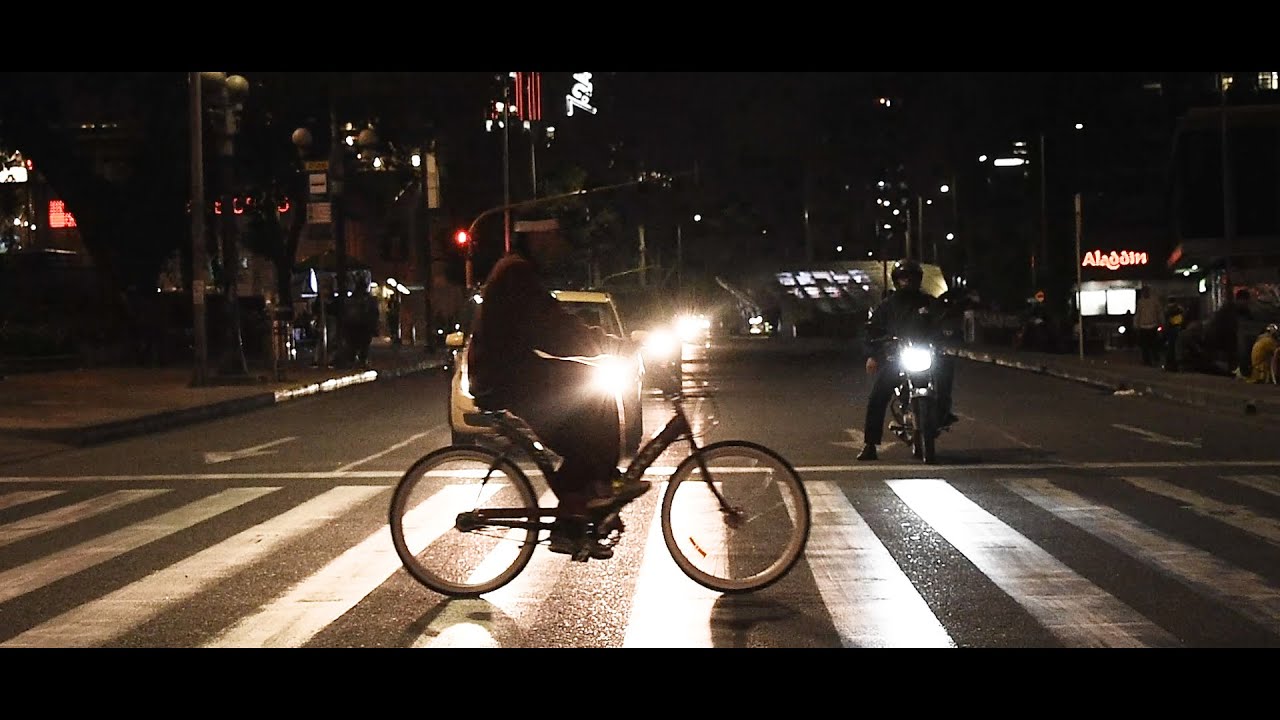 Beat Chipi - Milenio mundano (Video Oficial)
