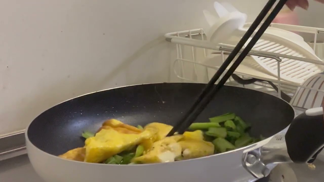 #12 ニラたまならぬコマたま?!!小松菜と卵のオイスターソース炒め