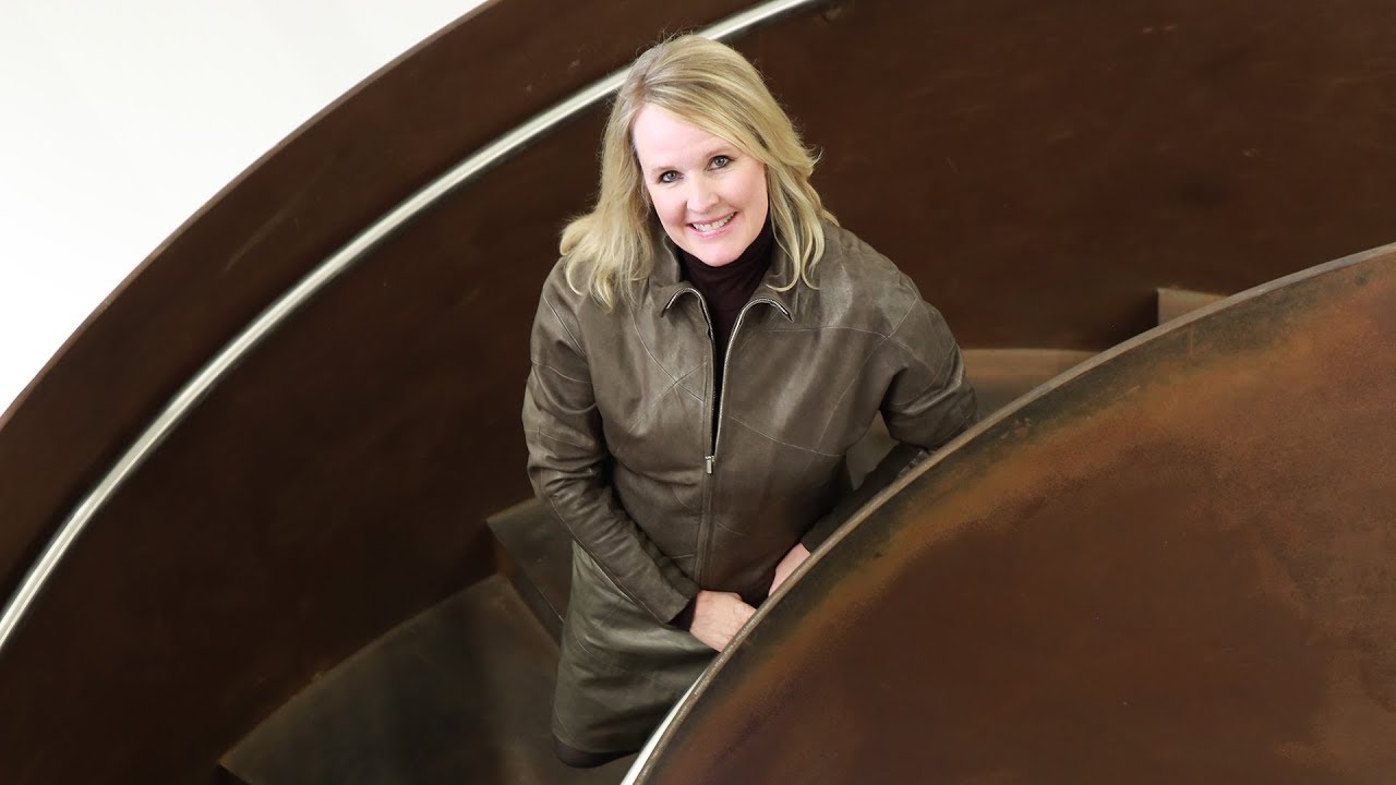 Lou Kennedy | Elysian Inspiring Women